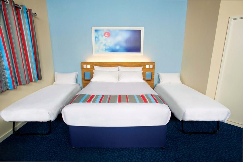 Travelodge Birmingham Central Broadway Plaza Εξωτερικό φωτογραφία